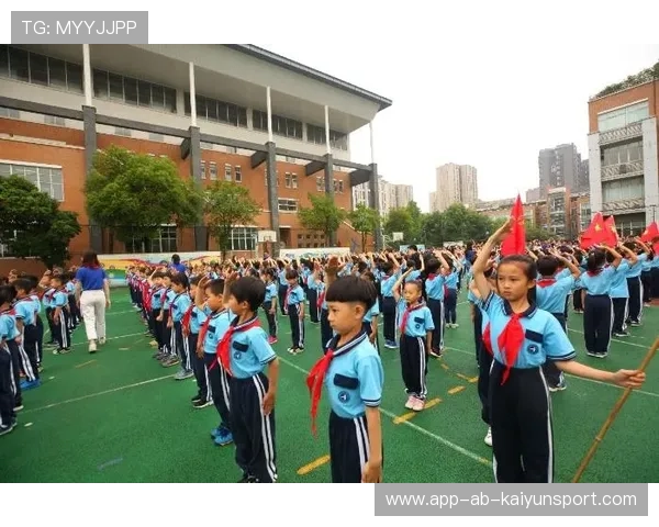 冠军队伍演绎旗帜运动新篇章，冠军旗图片