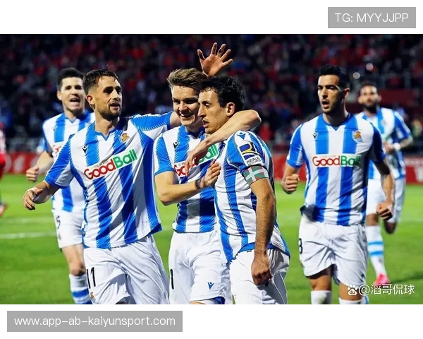 德甲边后卫助攻能力持续增强影响整条边路运作，西甲边后卫